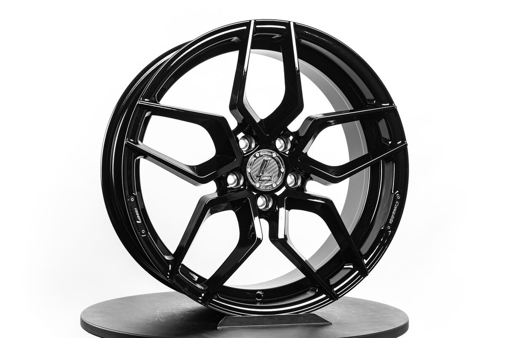 8,0x18 5X112 ET28 CB66,6 Lenso Conquista Corsa Glossy black